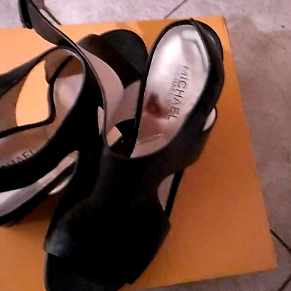 Michael kors wedges